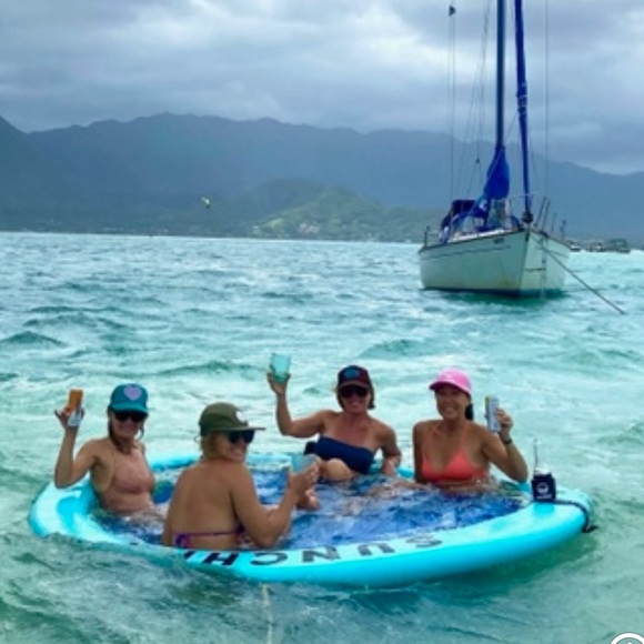 Hi! I’m so happy you’re here! ☀️ - Picture 2 of 4